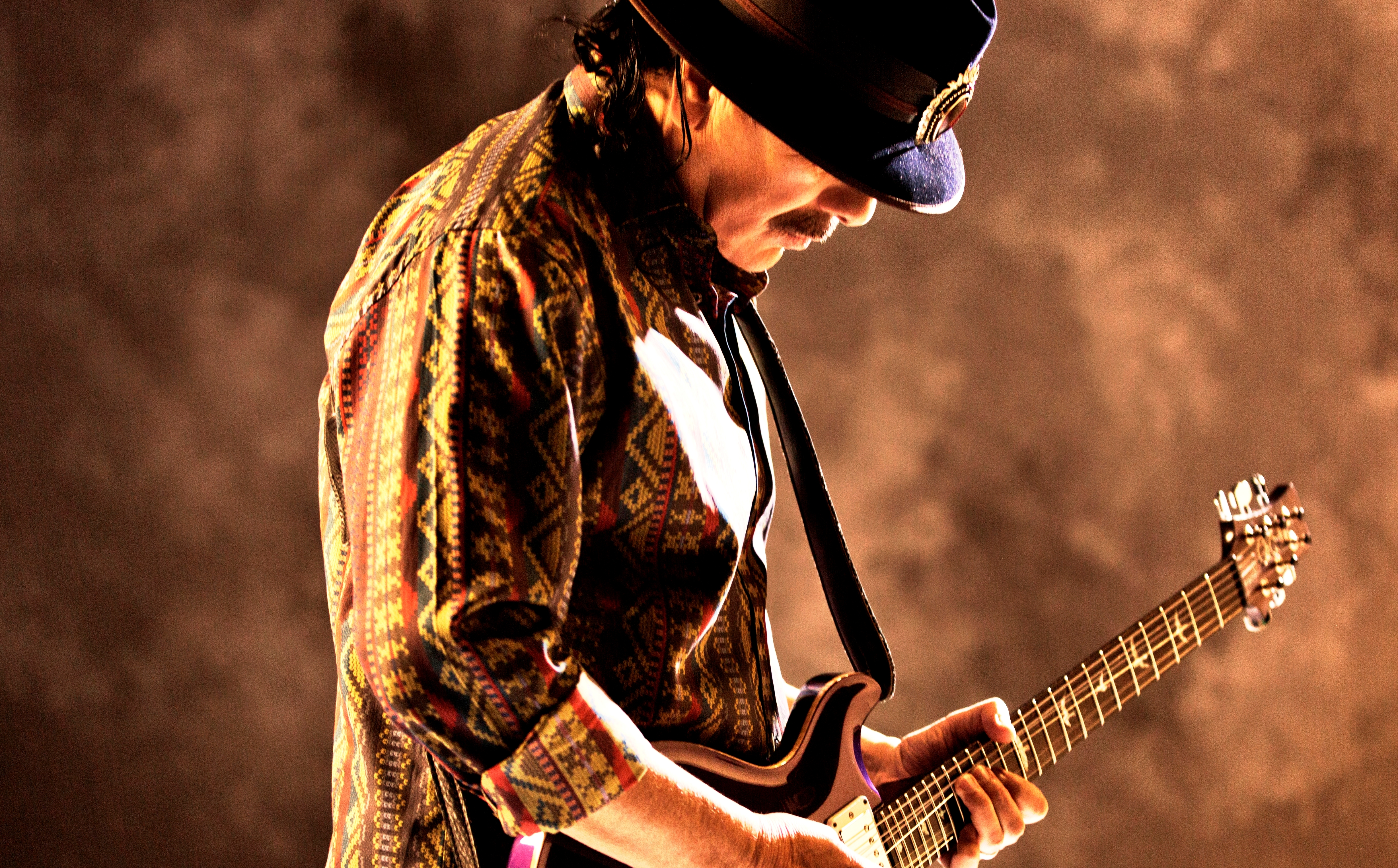 Santana Rocks Signature Sounds at the Hard Rock Live