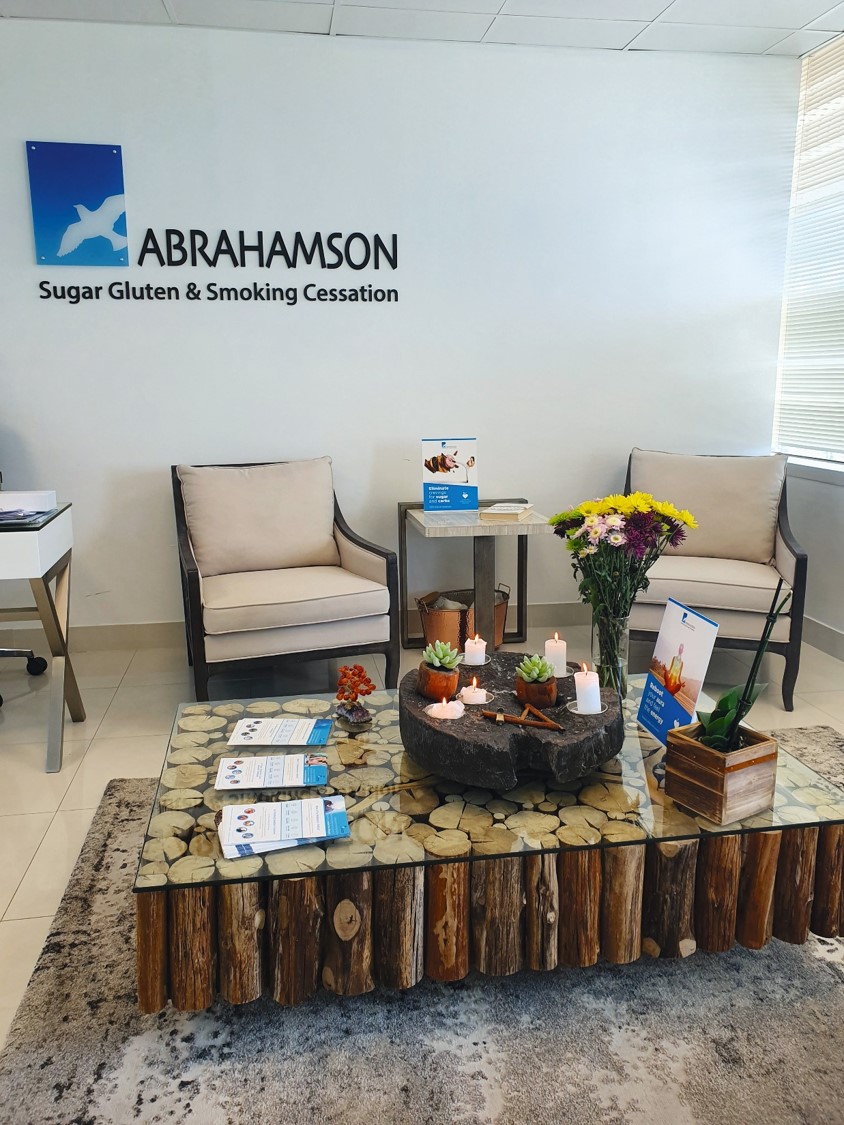 Cozy seating area in Abrahamson Sugar Clusters & Snacking Connection lounge.