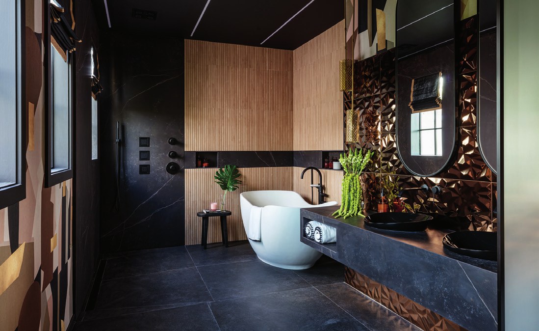 Luxury bathroom designed by Nicole White Designs Interiors