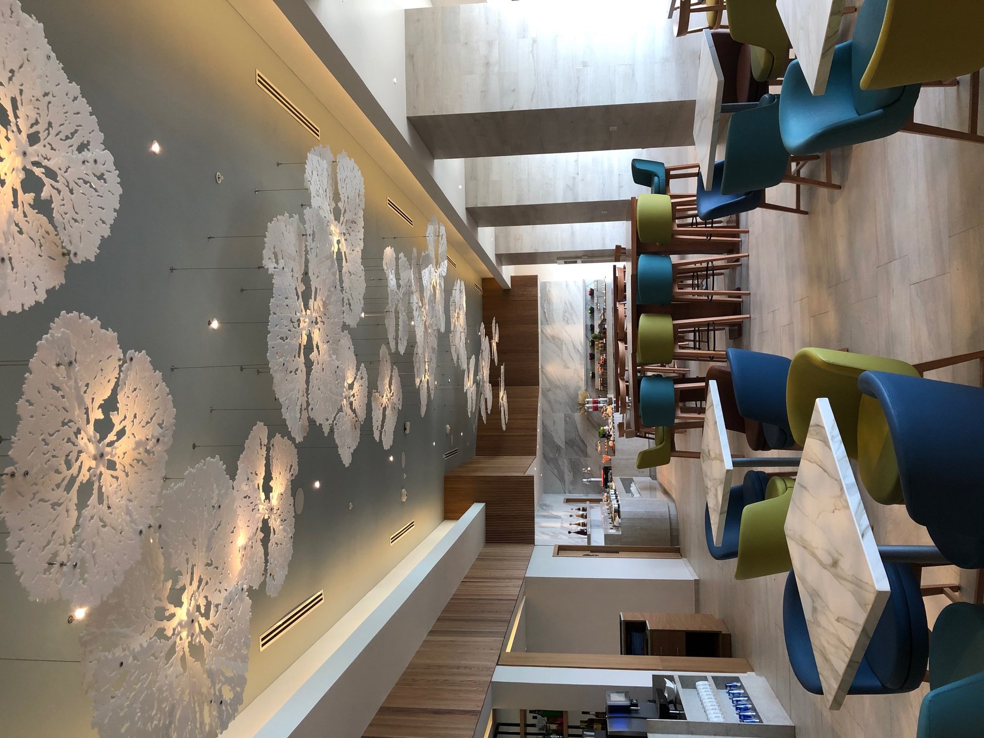 Club 91, the resort's elegant lounge