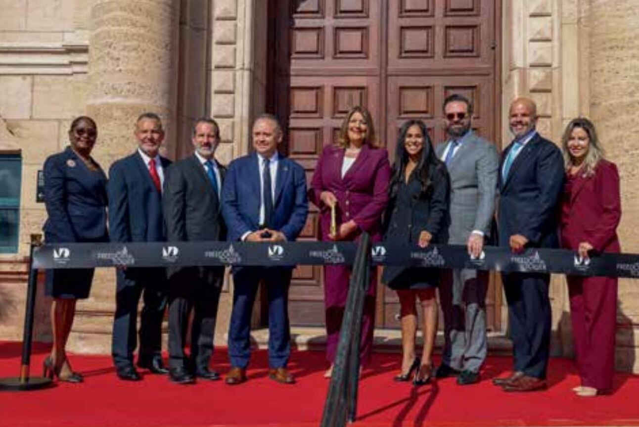 Ceremonia de corte de cinta del Freedom Tower