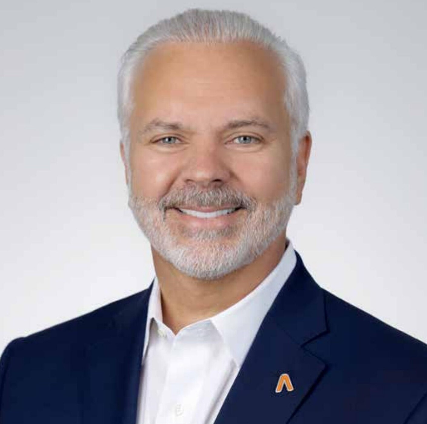 Jerry Plush, Chairman, President y CEO de Amerant Bank